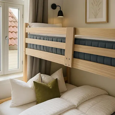 Twin Flats 1st Floor In Centre - Norwegians Minimum Age 25 公寓 *