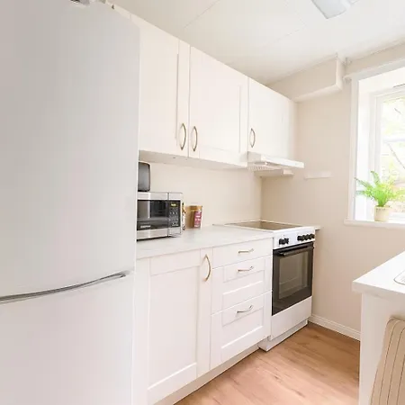 Twin Flats 1st Floor In Centre - Norwegians Minimum Age 25 Μπέργκεν