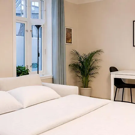 Appartamento Twin Flats 1st Floor In Centre - Norwegians Minimum Age 25 *